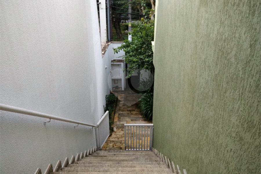 Sobrado à venda com 5 suítes em Santana, São Paulo, SP