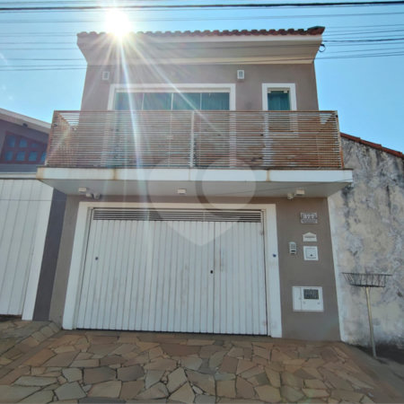Sobrado à venda ou para alugar com 3 quartos, sendo 1 suíte,  em Jardim Itália, Itapetininga, SP