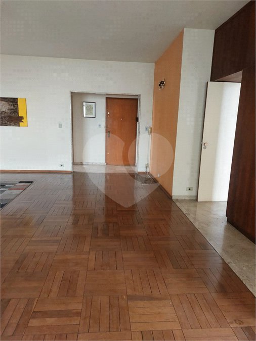 Apartamento à venda com 3 quartos, sendo 1 suíte, em Vila Monumento, São Paulo, SP