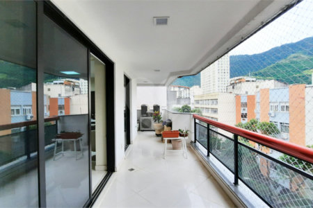 Cobertura à venda com 4 quartos, sendo 2 suítes,  em Tijuca, Rio de Janeiro, RJ