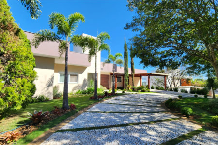 Casa à venda com 5 quartos, sendo 2 suítes, no condomínio Residencial Jardim Primavera, Louveira - SP
