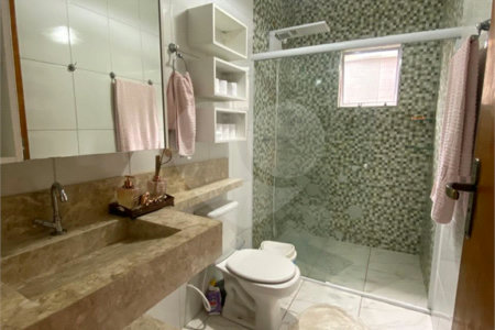 Casa à venda com 3 quartos, sendo 1 suíte, em Residencial Parque Laguna, Salto, SP