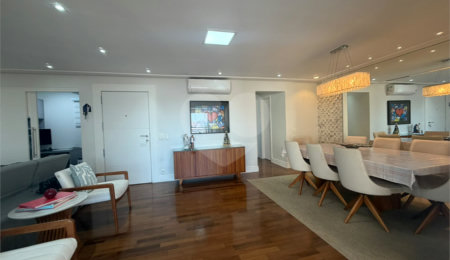 Apartamento à venda com 3 suítes em Jardim Marajoara, São Paulo, SP