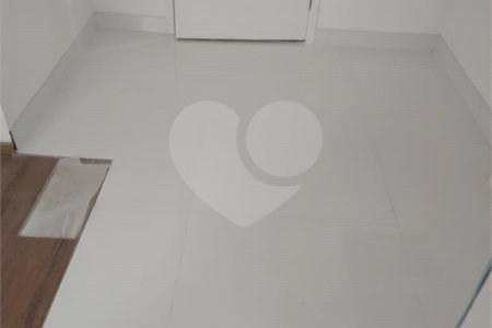 Apartamento à venda com 2 quartos em Paraíso do Morumbi, São Paulo, SP