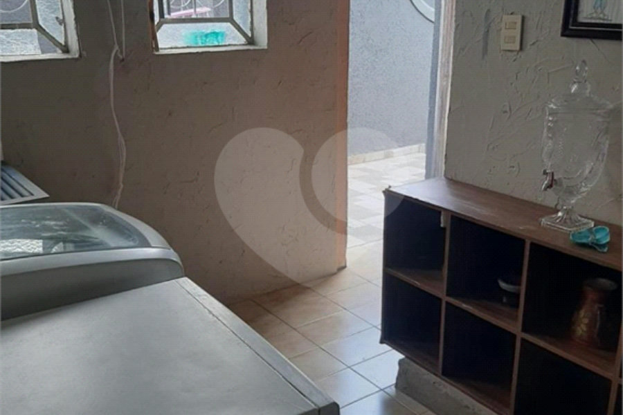 Sobrado à venda com 4 quartos, sendo 2 suítes, em Tremembé, São Paulo, SP