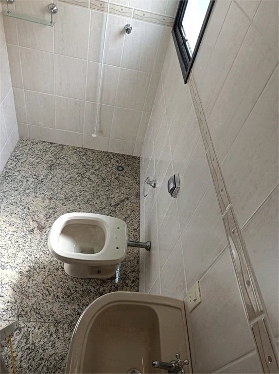 Sobrado à venda com 5 quartos, sendo 4 suítes,  em Rolinópolis, São Paulo, SP