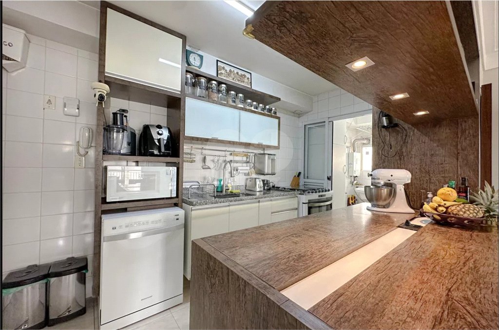 Apartamento à venda com 2 quartos, sendo 1 suíte,  em Água Branca, São Paulo, SP