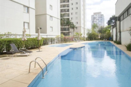 Apartamento à venda com 3 quartos, sendo 1 suíte, em Alto da Boa Vista, São Paulo, SP