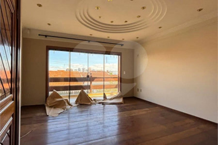 Sobrado com 265 m² | 3 Dormitórios (1 Suíte) | Espaço Gourmet | Jardim das Torres – São Carlos/SP