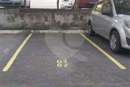 Apartamento à venda no condomínio Torres do Taboão, com 56m²