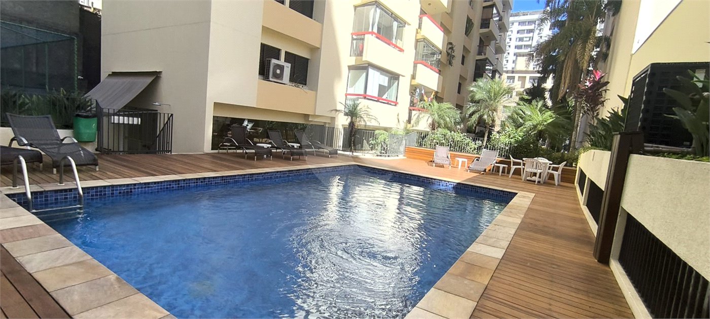 Apartamento à venda com 3 quartos, sendo 1 suíte, em Pinheiros, São Paulo, SP