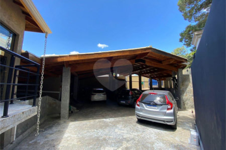 Casa à venda com 4 suítes em Vila Santista, Atibaia, SP