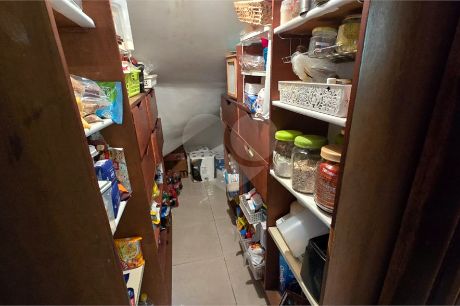 Sobrado à venda com 4 quartos, sendo 1 suíte, em Jardim Regina, São Paulo, SP
