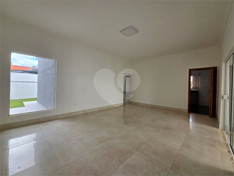 Casa à venda com 3 suítes no condomínio Jardim Solar do Bosque, Sorocaba - SP