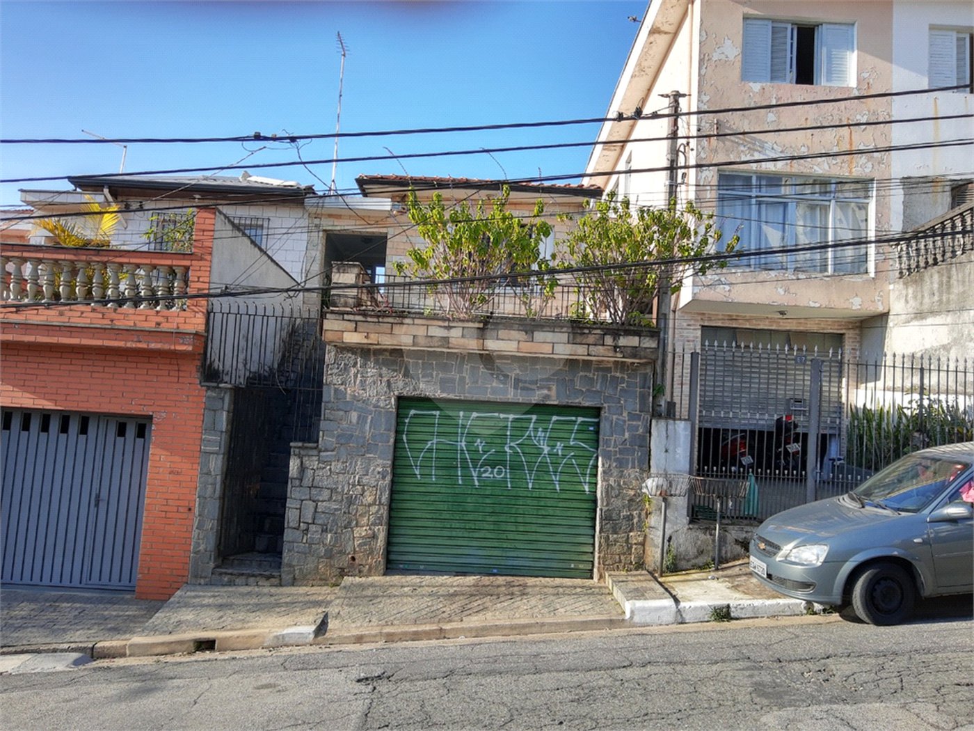 Casa Térrea à venda com 4 quartos, sendo 1 suíte,  em Vila Mazzei, São Paulo, SP