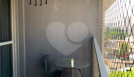Apartamento à venda ou para alugar com 1 suíte em Cerqueira César, São Paulo, SP