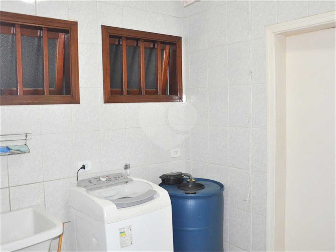 Sobrado à venda com 4 quartos, sendo 2 suítes,  em Alto da Boa Vista, São Paulo, SP