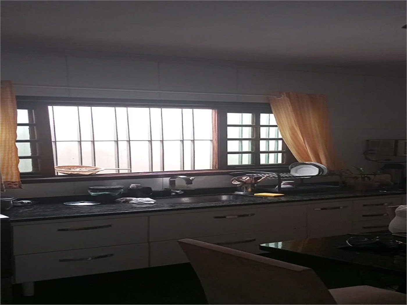 Casa à venda com 3 quartos, sendo 1 suíte,  em Lapa de Baixo, São Paulo, SP
