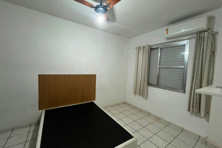 Apartamento na Quadra da Praia na Ponta da Praia – Andar Alto | Excelente Oportunidade em Santos!