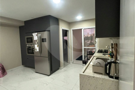 Apartamento à venda com 3 quartos, sendo 1 suíte, em Jardim Vazani, São Paulo, SP