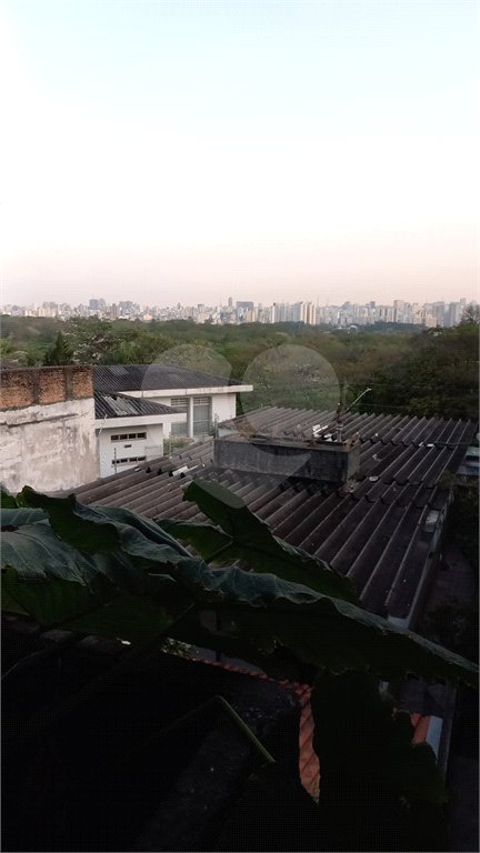 Casa à venda com 4 quartos, sendo 2 suítes, em Jardim São Bento, São Paulo, SP