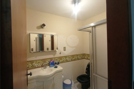 Casa à venda com 4 quartos, sendo 3 suítes,  no Centro, Itapetininga, SP