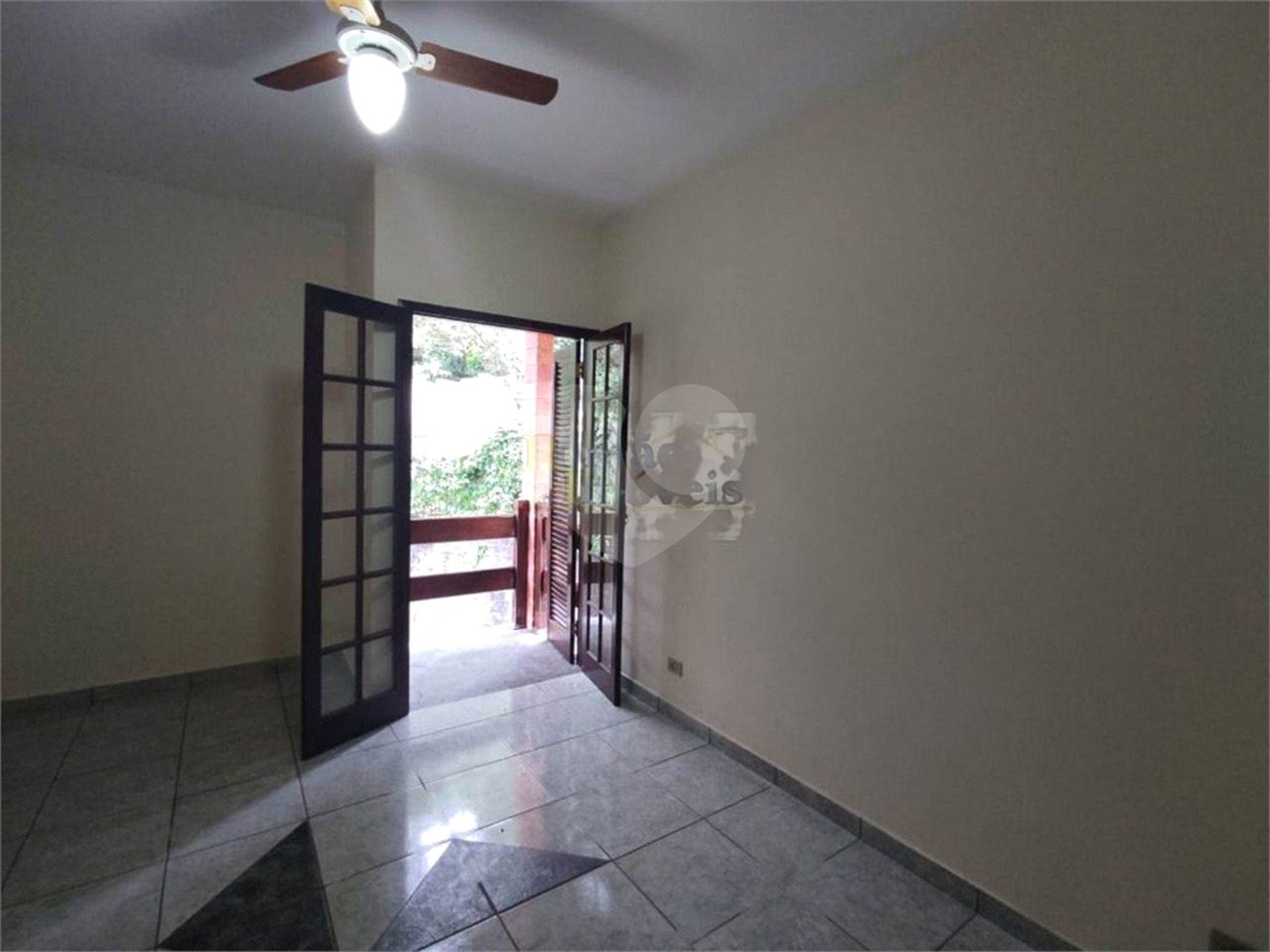 Casa à venda com 3 quartos, sendo 1 suíte, em Serra da Cantareira, Mairiporã, SP