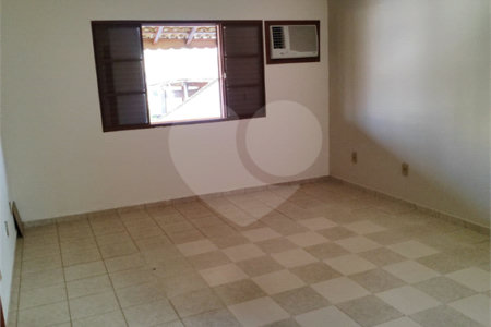 Casa à venda com 4 suítes em Jardim Paulista, Atibaia, SP