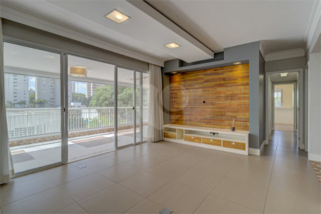Apartamento à venda com 4 quartos, sendo 3 suítes, em Alto da Boa Vista, São Paulo, SP