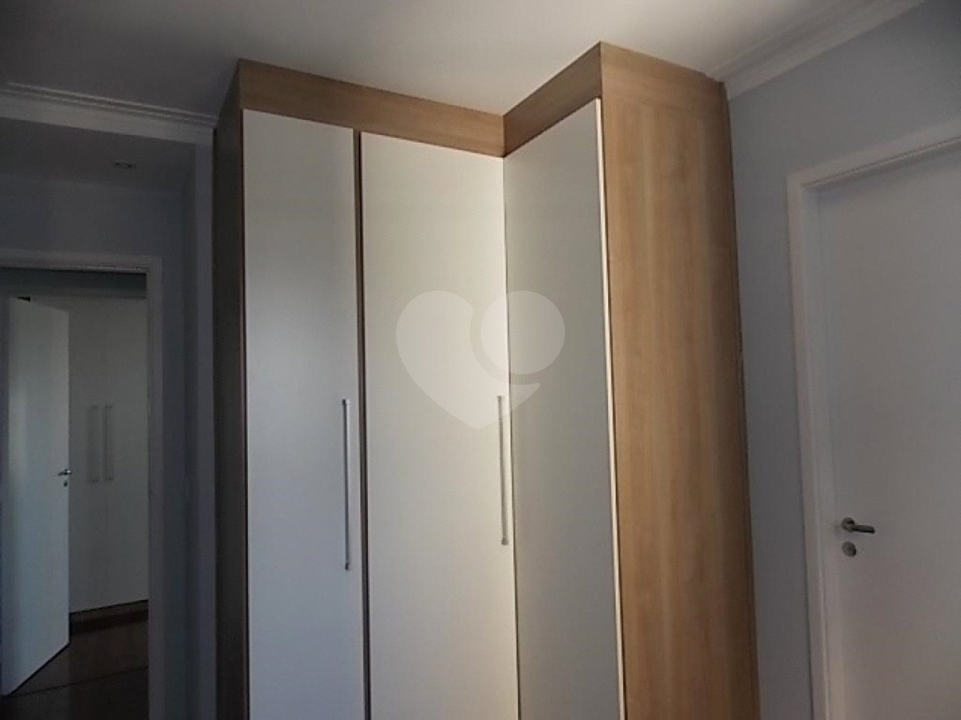 Apartamento à venda com 3 quartos, sendo 2 suítes,  em Jardim Arpoador, São Paulo, SP