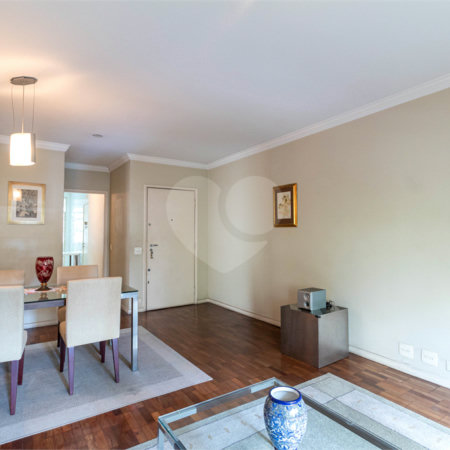 Apartamento à venda com 2 quartos, sendo 1 suíte,  em Itaim Bibi, São Paulo, SP