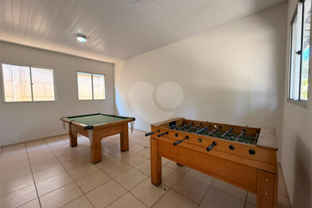 Casa à venda com 3 quartos, sendo 1 suíte, no condomínio Village Sarriá, Sorocaba - SP