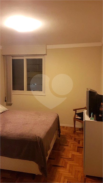 Apartamento à venda com 3 quartos, sendo 1 suíte, em Aclimação, São Paulo, SP