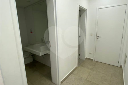 Apartamento à venda com 3 quartos, sendo 1 suíte, em Vila Regente Feijó, São Paulo, SP