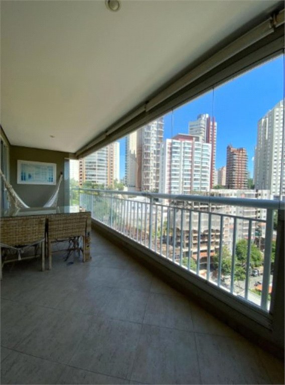 Apartamento à venda com 3 quartos, sendo 1 suíte, em Vila Andrade, São Paulo, SP
