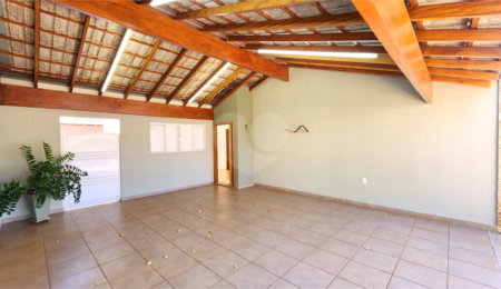 Casa à venda com 3 quartos, sendo 1 suíte,  no condomínio Veneto, Araraquara - SP