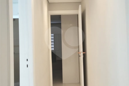 Casa Térrea à venda com 1 quarto em Vila Nivi, São Paulo, SP