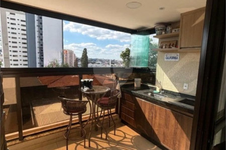 Apartamento à venda com 2 quartos, sendo 1 suíte, no Centro, Sorocaba, SP