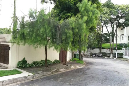 Terreno à venda em Jardim Leonor, São Paulo, SP
