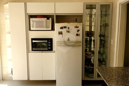 Casa à venda com 3 quartos, sendo 1 suíte, em Jardim Leocádia, Sorocaba, SP