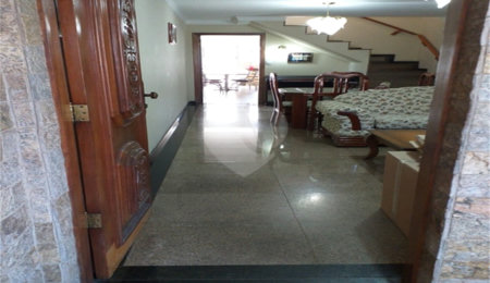 Sobrado à venda com 3 quartos em Vila Guilherme, São Paulo, SP