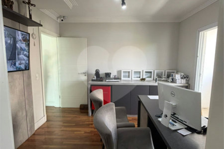 Casa à venda com 3 suítes em Vila Augusta, Guarulhos, SP