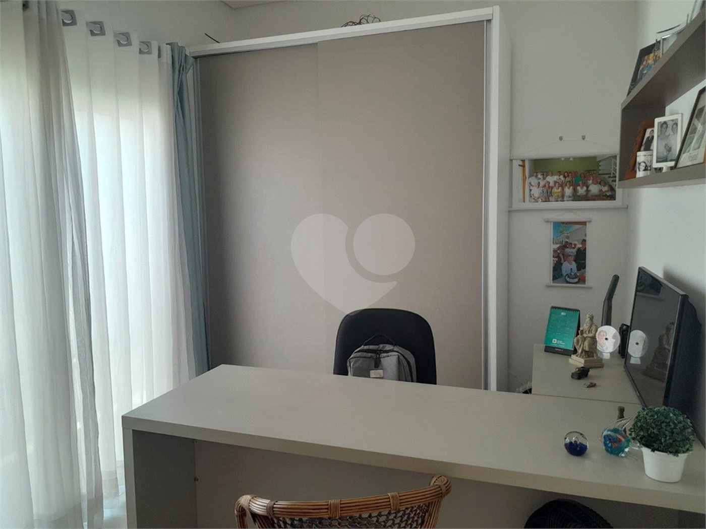Casa à venda com 3 suítes no condomínio Village Ipanema 1, Araçoiaba da Serra - SP