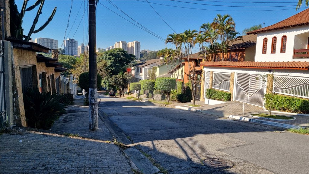 Sobrado para alugar com 4 suítes em City América, São Paulo, SP