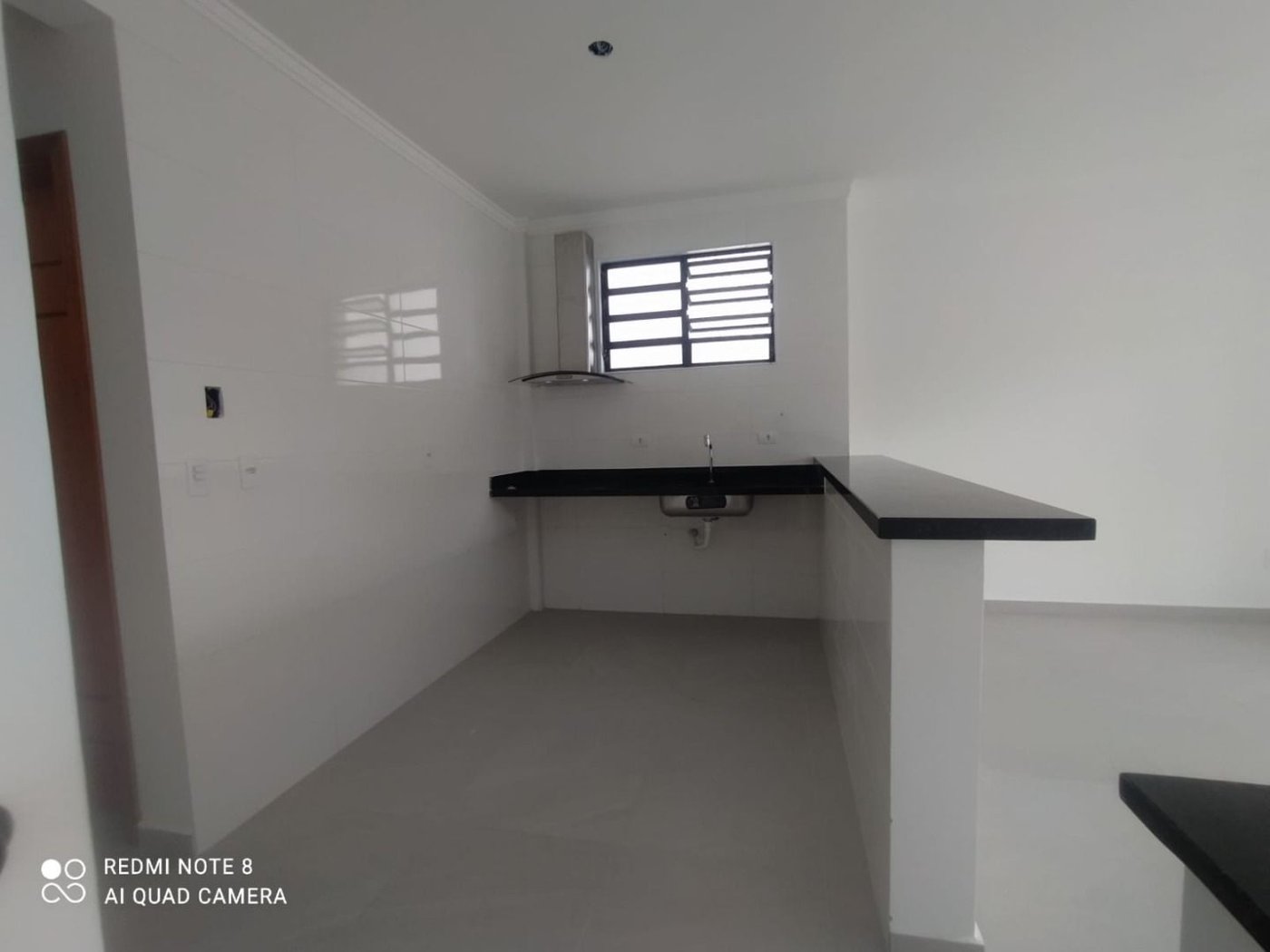 Casa com 2 dormitórios à venda, 75 m² por R$ 700.000,00 - Marapé - Santos/SP