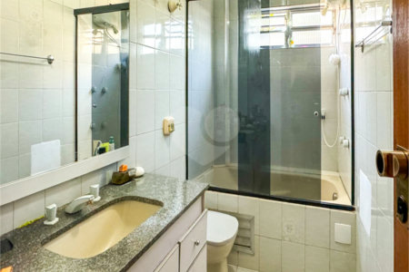 Apartamento à venda com 2 quartos em Vila Olímpia, São Paulo, SP