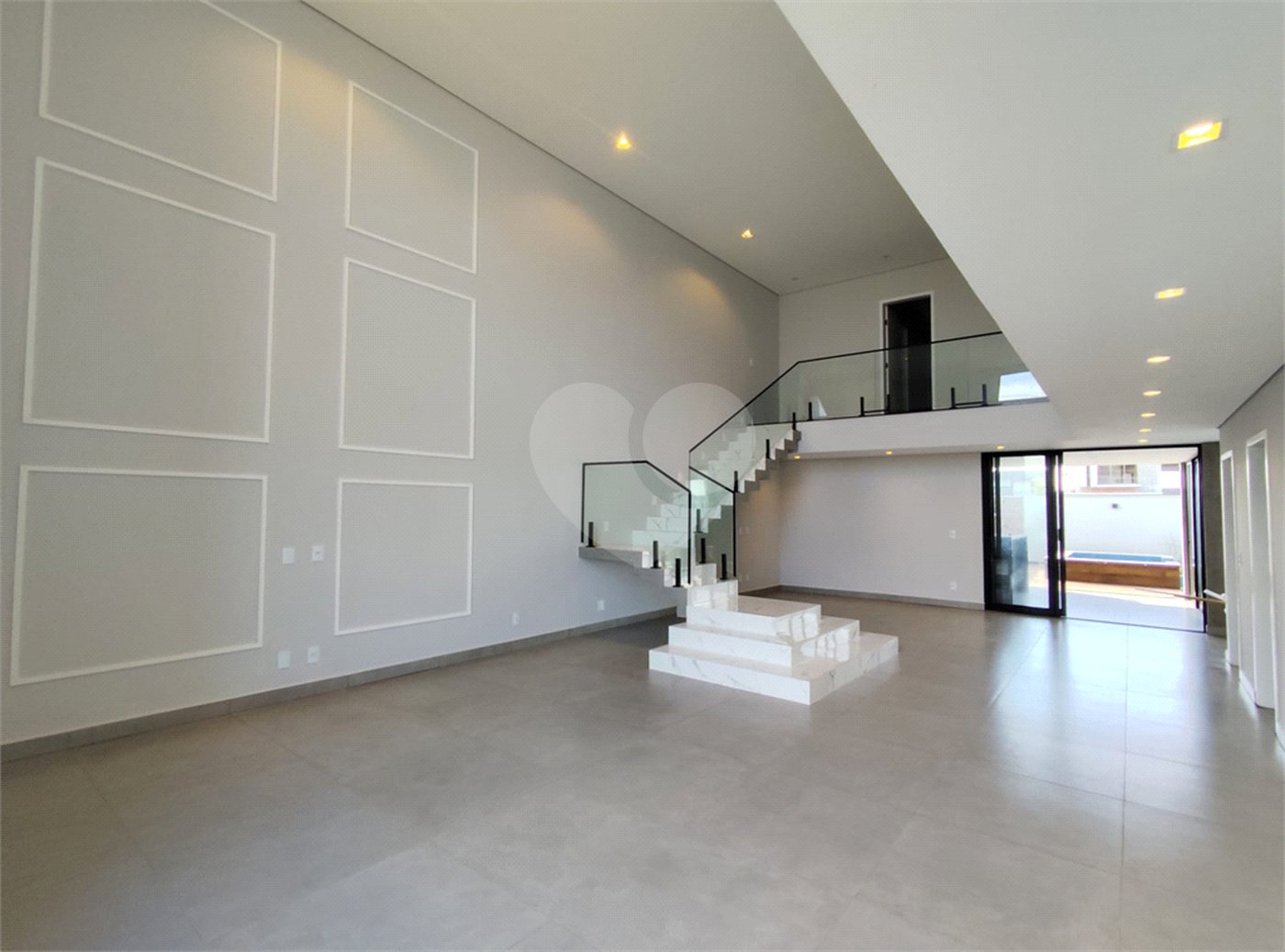 Casa à venda com 4 quartos, sendo 3 suítes,  no condomínio Residencial Golden Ville, Itapetininga - SP