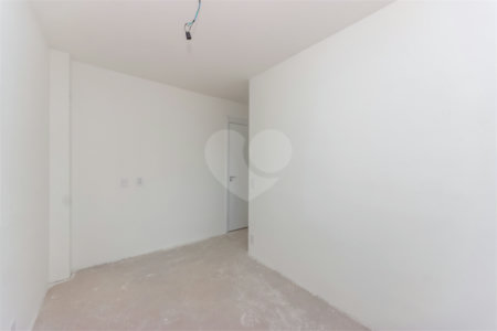 Apartamento à venda com 3 suítes em Vila Gomes Cardim, São Paulo, SP