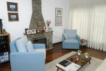 Casa Térrea à venda com 3 quartos, sendo 1 suíte,  em Alto da Boa Vista, São Paulo, SP