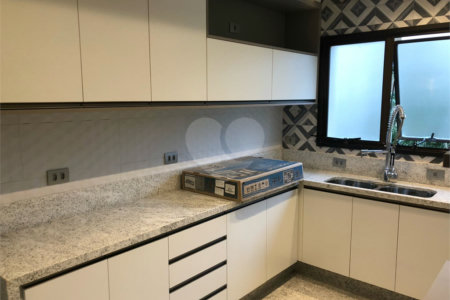 Apartamento à venda com 4 suítes em Vila Suzana, São Paulo, SP